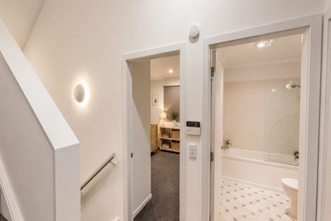 Photo of property in 15 Sirsi Terrace, Broadmeadows, Wellington, 6035