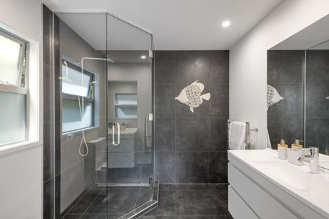 Photo of property in 26 Birdwood Avenue, Moturoa, New Plymouth, 4310