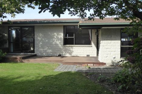 Photo of property in 9 Mulberry Place, Redwood, Christchurch, 8051