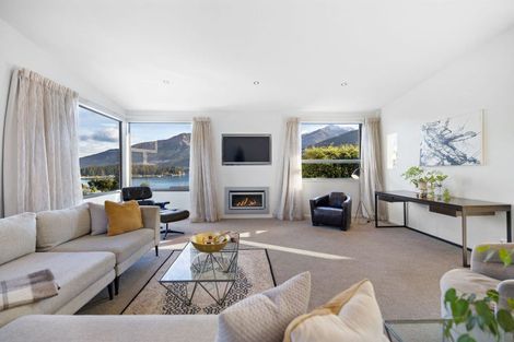 Photo of property in 538 Peninsula Road, Kelvin Heights, Queenstown, 9300