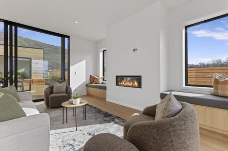 Photo of property in 11 Stoneleigh Drive, Wanaka, 9305