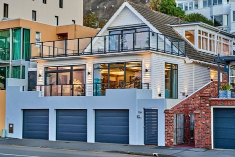 Photo of property in 338 Oriental Parade, Oriental Bay, Wellington, 6011