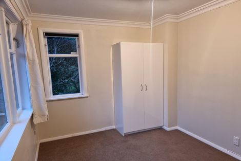 Photo of property in 10 Vista Crescent, Maoribank, Upper Hutt, 5018