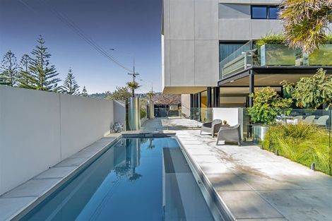 Photo of property in 2 Marriner Street, Sumner, Christchurch, 8081