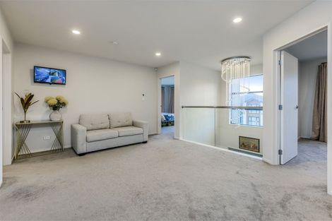 Photo of property in 319 Flat Bush School Road, Flat Bush, Auckland, 2019