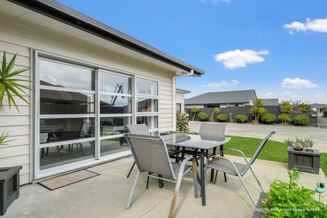 Photo of property in 9 Majestic Way, Kelvin Grove, Palmerston North, 4414
