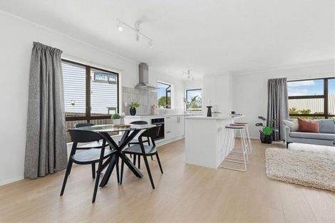 Photo of property in 169 Finlayson Avenue, Clendon Park, Auckland, 2103