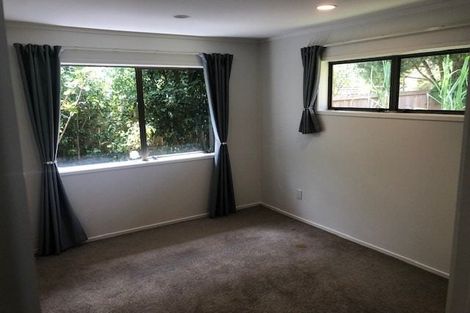 Photo of property in 21 Palliser Lane, Browns Bay, Auckland, 0630