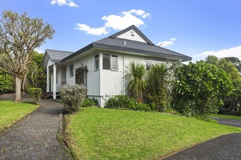 Photo of property in 35 Rifleman Rise, Unsworth Heights, Auckland, 0632
