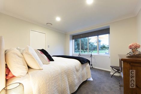 Photo of property in 832 Old North Road, Waimauku, 0882