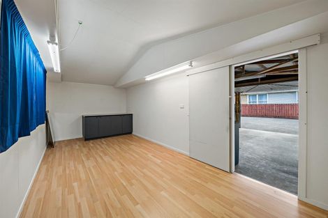 Photo of property in 11a Keeling Road, Henderson, Auckland, 0612