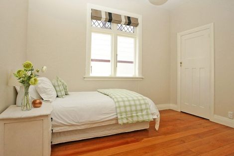 Photo of property in 74 Northland Road, Northland, Wellington, 6012