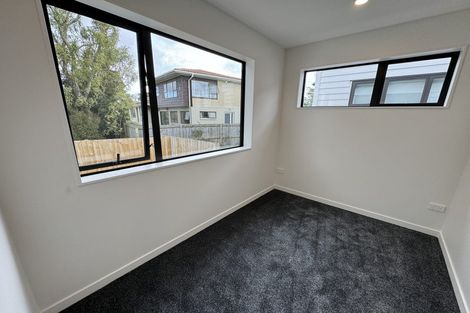 Photo of property in 1d Westall Road, New Lynn, Auckland, 0600