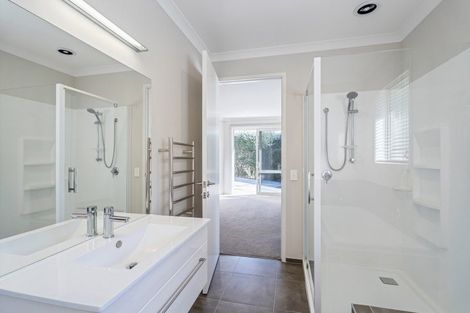 Photo of property in 8 Britannia Dell, Pauanui, Hikuai, 3579