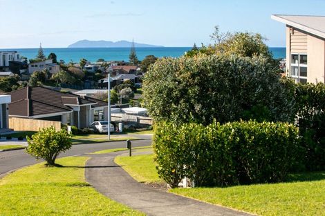 Photo of property in 13 Tohora View, Waihi Beach, 3611