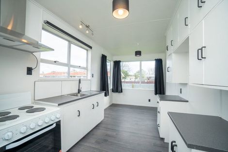 Photo of property in 74 Stillwater Place, Westbrook, Palmerston North, 4412