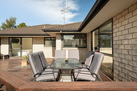 Photo of property in 5 Lark Place, Welcome Bay, Tauranga, 3112