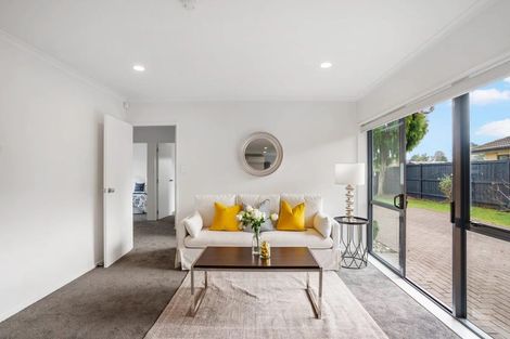 Photo of property in 34 Sandwick Drive, Weymouth, Auckland, 2103