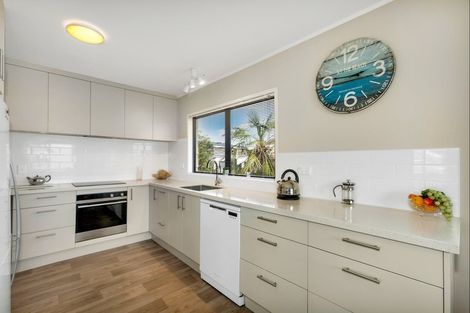 Photo of property in 12a Raymond Street, Point Chevalier, Auckland, 1022