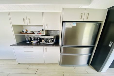 Photo of property in 32 Evans Pass Road, Sumner, Christchurch, 8081