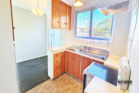 Photo of property in 1/67 Luanda Drive, Ranui, Auckland, 0612