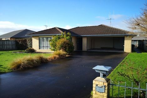Photo of property in 6 Newfield Drive, Fairview Downs, Hamilton, 3214
