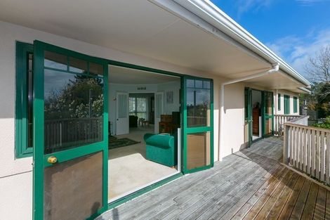 Photo of property in 6 Pararewa Drive, Whalers Gate, New Plymouth, 4310