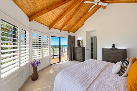 Photo of property in 400 Onemana Drive, Onemana, Whangamata, 3691