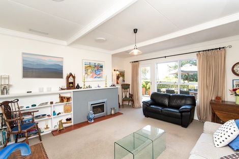 Photo of property in 44 Tauroa Road, Havelock North, 4130