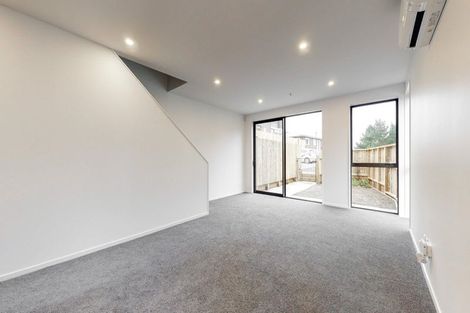 Photo of property in 7/62 Spenmoor Street, Newlands, Wellington, 6037