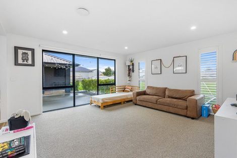 Photo of property in 32 Awatiro Drive, Kaukapakapa, 0871