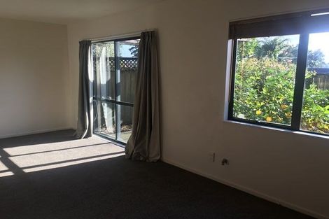 Photo of property in 3/3 Orwell Road, Greenhithe, Auckland, 0632