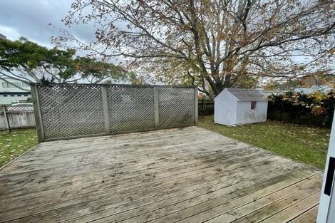 Photo of property in 1/51 Jillteresa Crescent, Half Moon Bay, Auckland, 2012