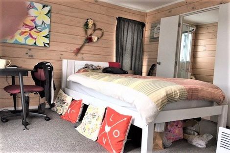 Photo of property in 56a Bay Street, Red Beach, 0932