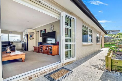 Photo of property in 32 Keepers Drive, Gulf Harbour, Whangaparaoa, 0930