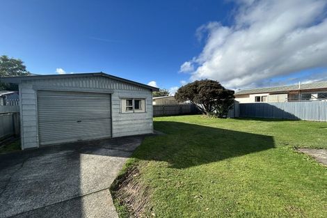Photo of property in 19 Bendigo Street, Cloverlea, Palmerston North, 4412
