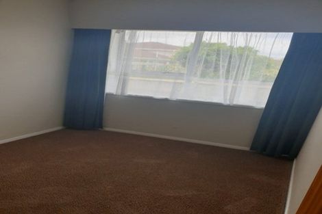 Photo of property in 3/62 Moana Avenue, One Tree Hill, Auckland, 1061