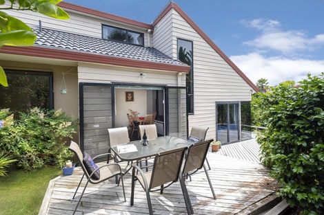 Photo of property in 7 Sheffield Place, Botany Downs, Auckland, 2010