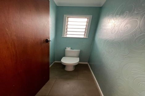 Photo of property in 9 Lewis Road, Pakuranga, Auckland, 2010