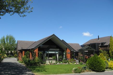 Photo of property in 6 Grangewood Lane, Burnside, Christchurch, 8053