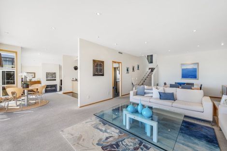 Photo of property in 33 Takutai Avenue, Half Moon Bay, Auckland, 2012