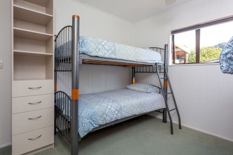 Photo of property in 12a Whiritoa Beach Road, Whiritoa, Whangamata, 3691