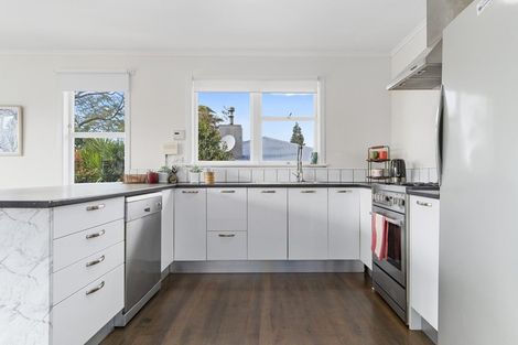 Photo of property in 90 Bellevue Road, Brookfield, Tauranga, 3110