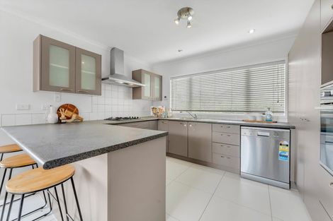 Photo of property in 1 Luna Place, Henderson, Auckland, 0612
