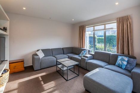 Photo of property in 2 Levinge Lane, Hillmorton, Christchurch, 8024