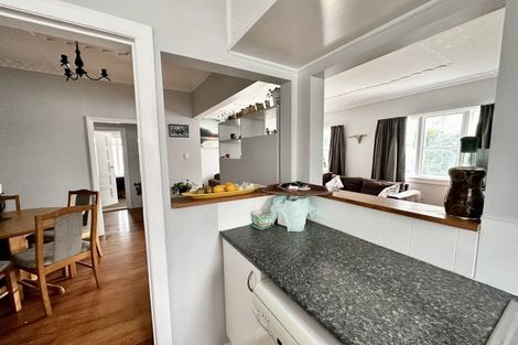 Photo of property in 12 Douglas Street, Hawera, 4610