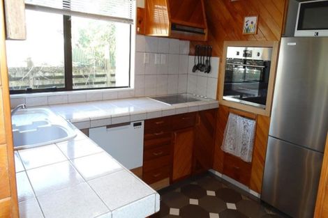 Photo of property in 2/40a Woodglen Road, Glen Eden, Auckland, 0602