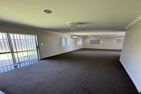 Photo of property in 73a Robert Skelton Place, Clendon Park, Auckland, 2103