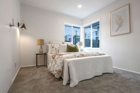 Photo of property in 86 Parr Terrace, Castor Bay, Auckland, 0620