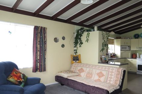 Photo of property in 43 Queen Street, Pareora, 7912